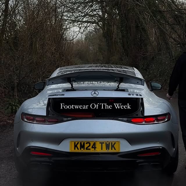 Post by laymedownliam