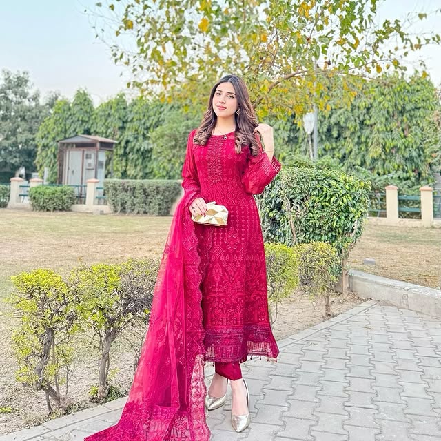 Post by nameeraayyub